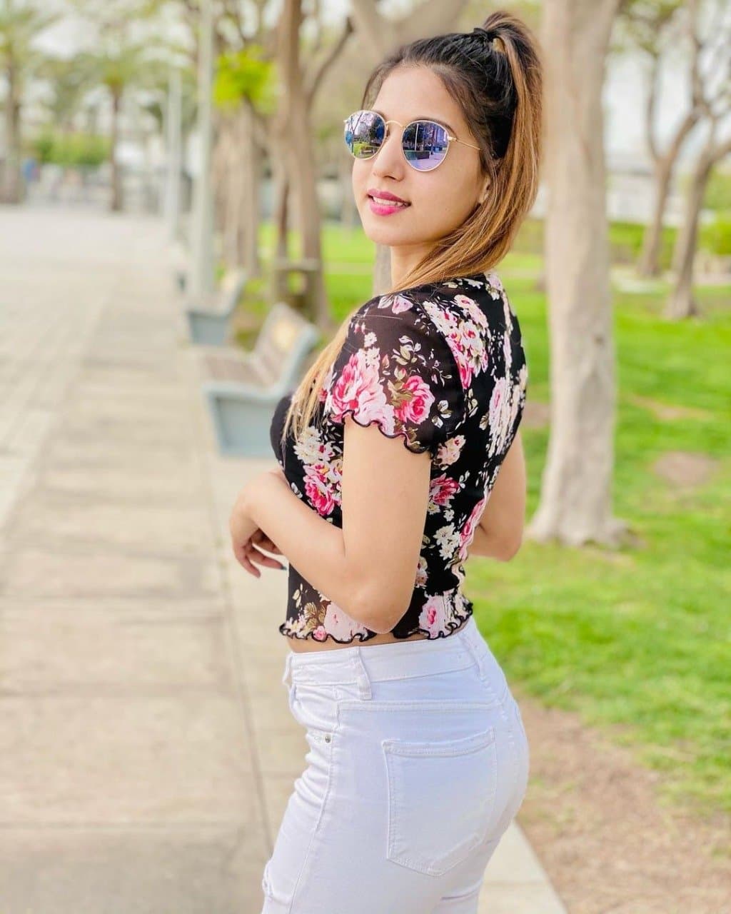 Alara Real Meet And Cam Session
