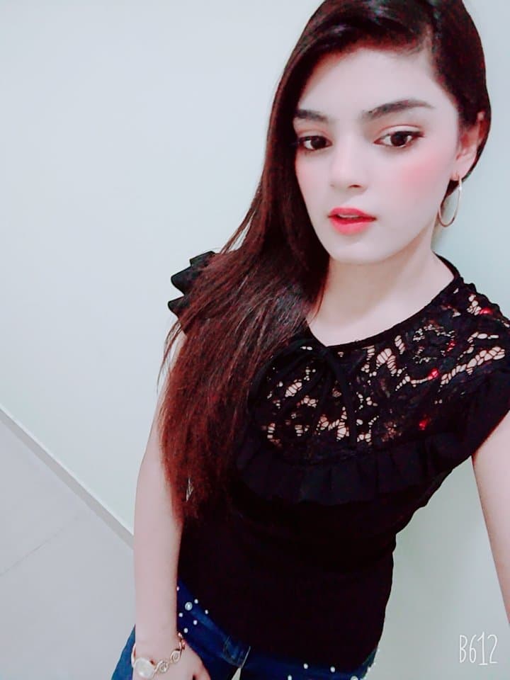 Jiya Indian Girl escort in Dubai