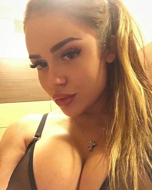paola escort in Sydney
