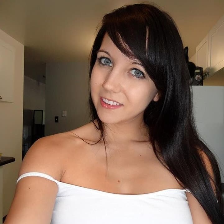Clara escort in Washington