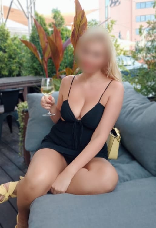 Laura escort in Tallinn