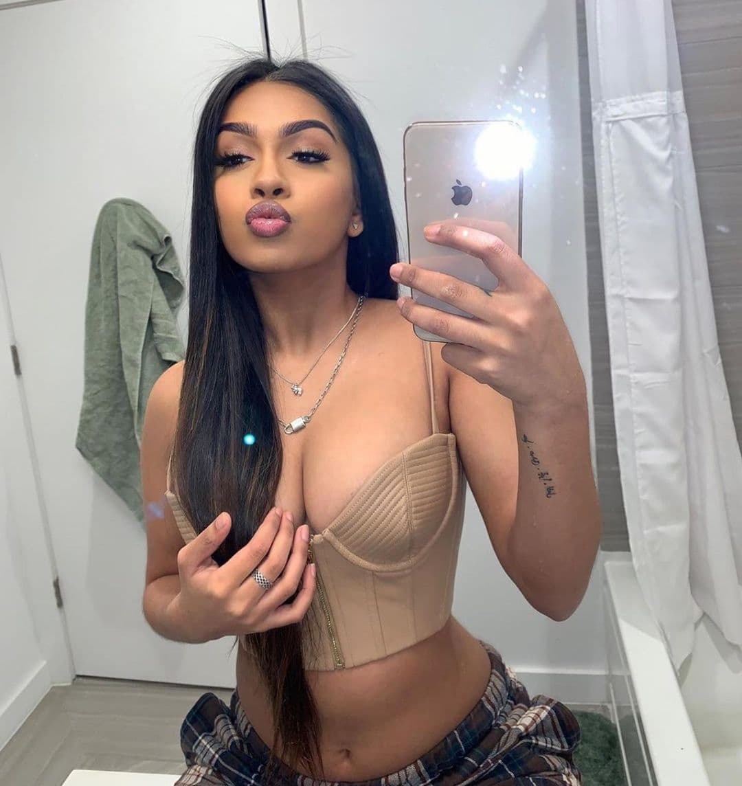 MISS LUCY escort in Dubai