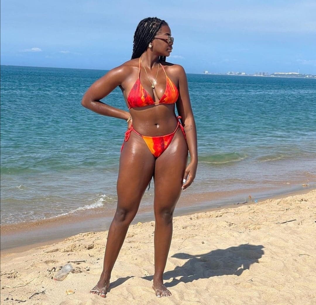 Zarie escort in Manama