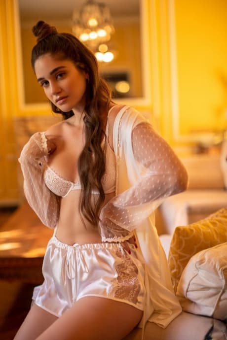 Alina escort in Espoo