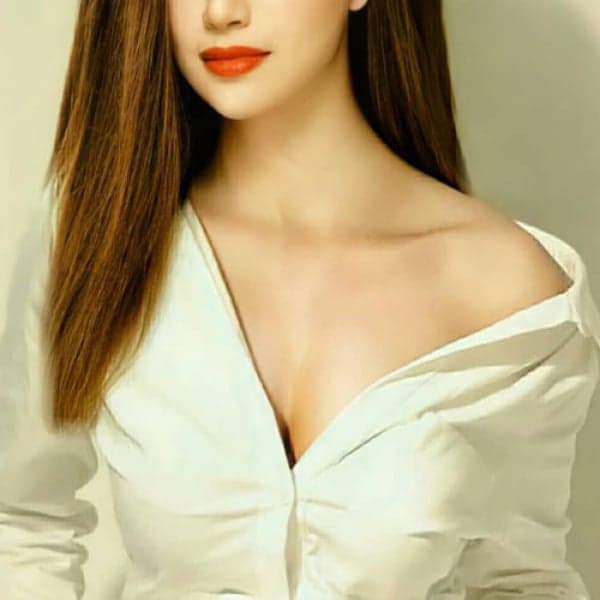 Shaeina Mittal escort in Bangalore