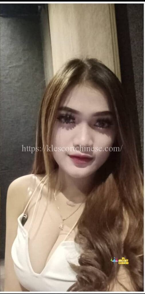 Yati escort in Sunway