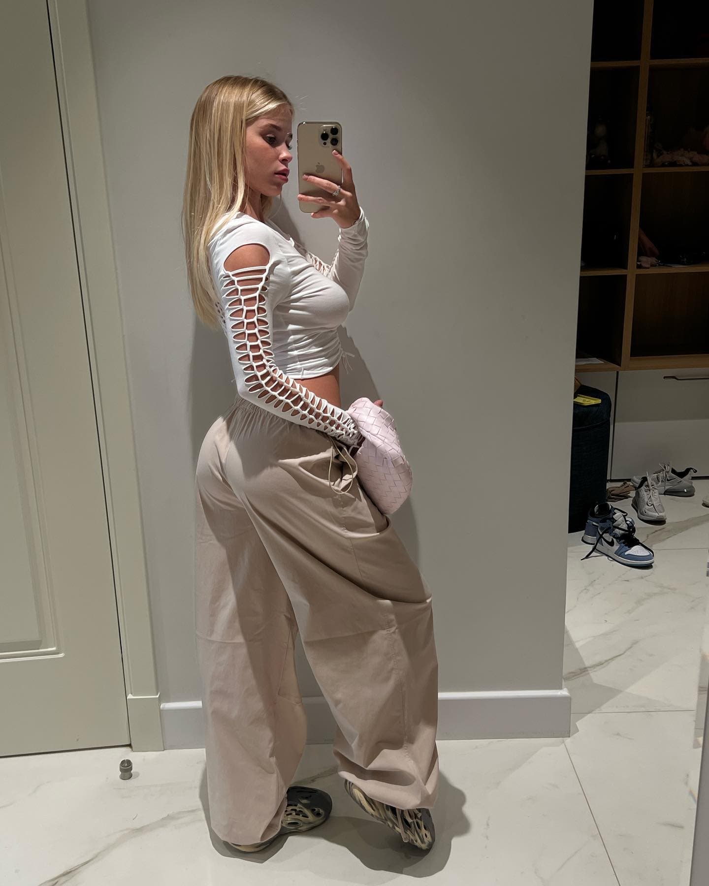 Harryse escort in Phuket