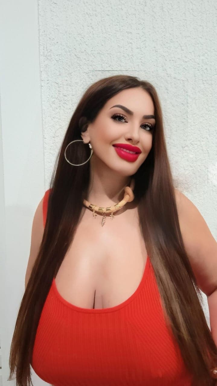 Emanuella Rossa escort in Roma