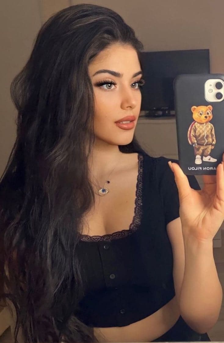 BOLETTE escort in Istanbul