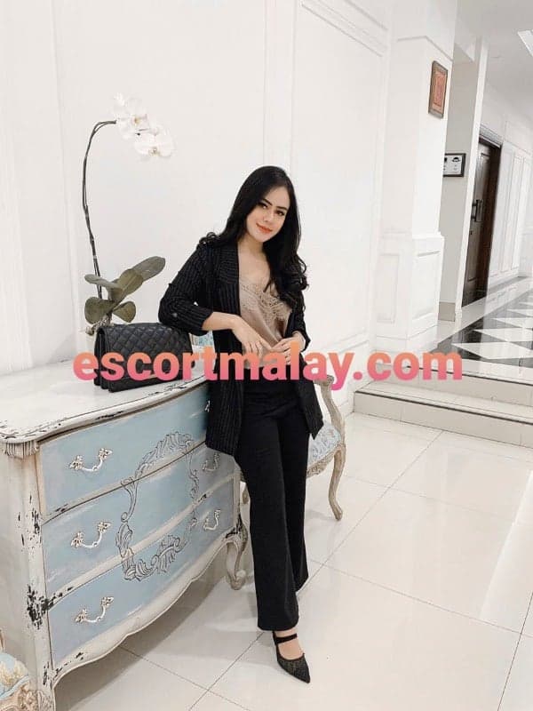 Akira escort in Bangsar