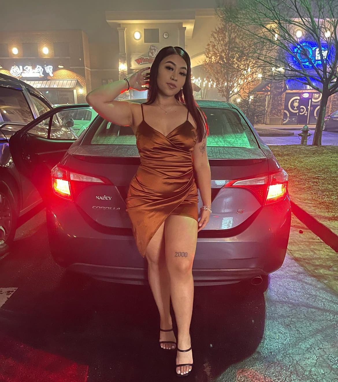 Darinenerez escort in Shanghai