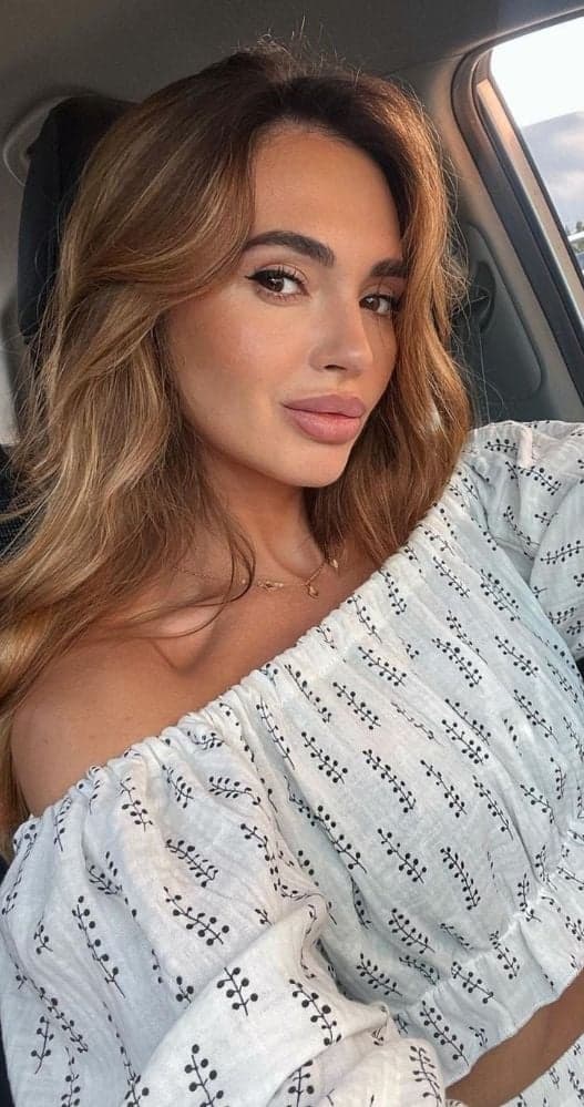 AFSHAN escort in Istanbul