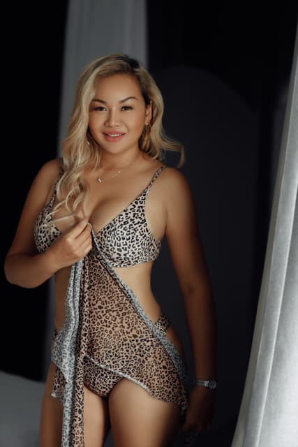 Patcha escort in Phuket