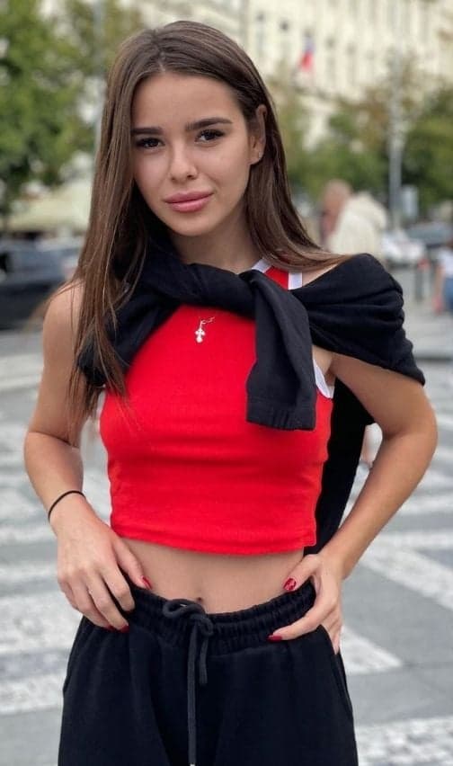 NOUREEN escort in Istanbul