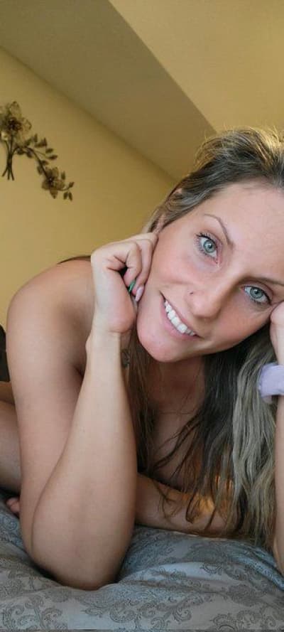 Estelle escort in Dresden