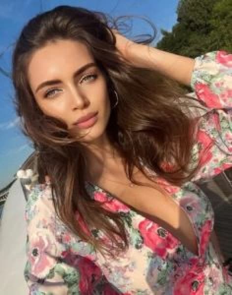 roos escort in Amsterdam