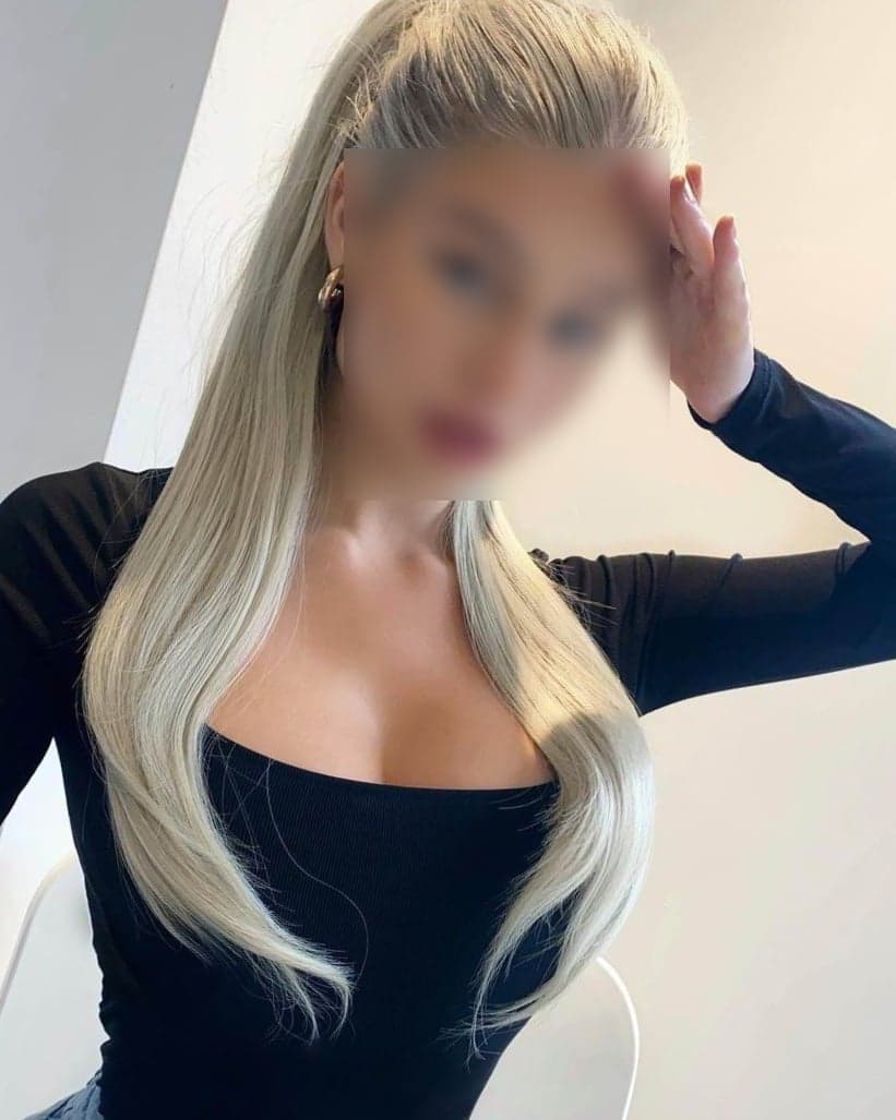 LUCY escort in Prague