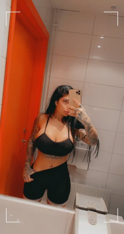 Rosaline escort in Marseille