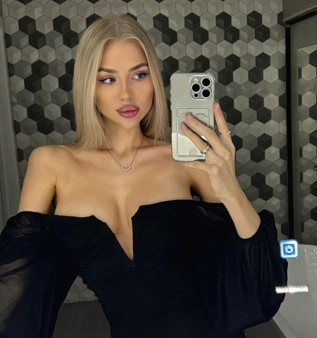 Olya escort in Roma