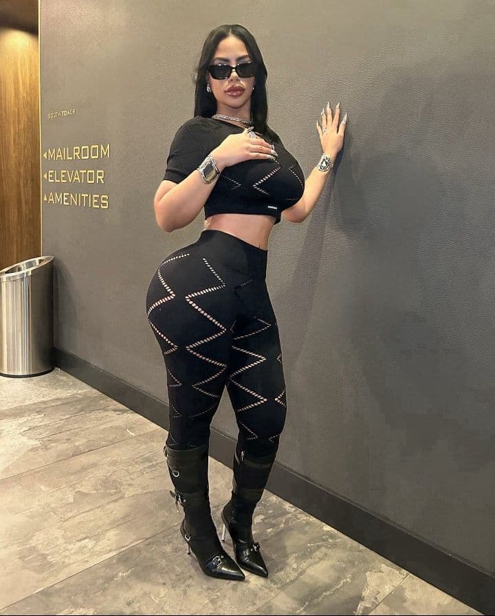 Tania escort in Dubai