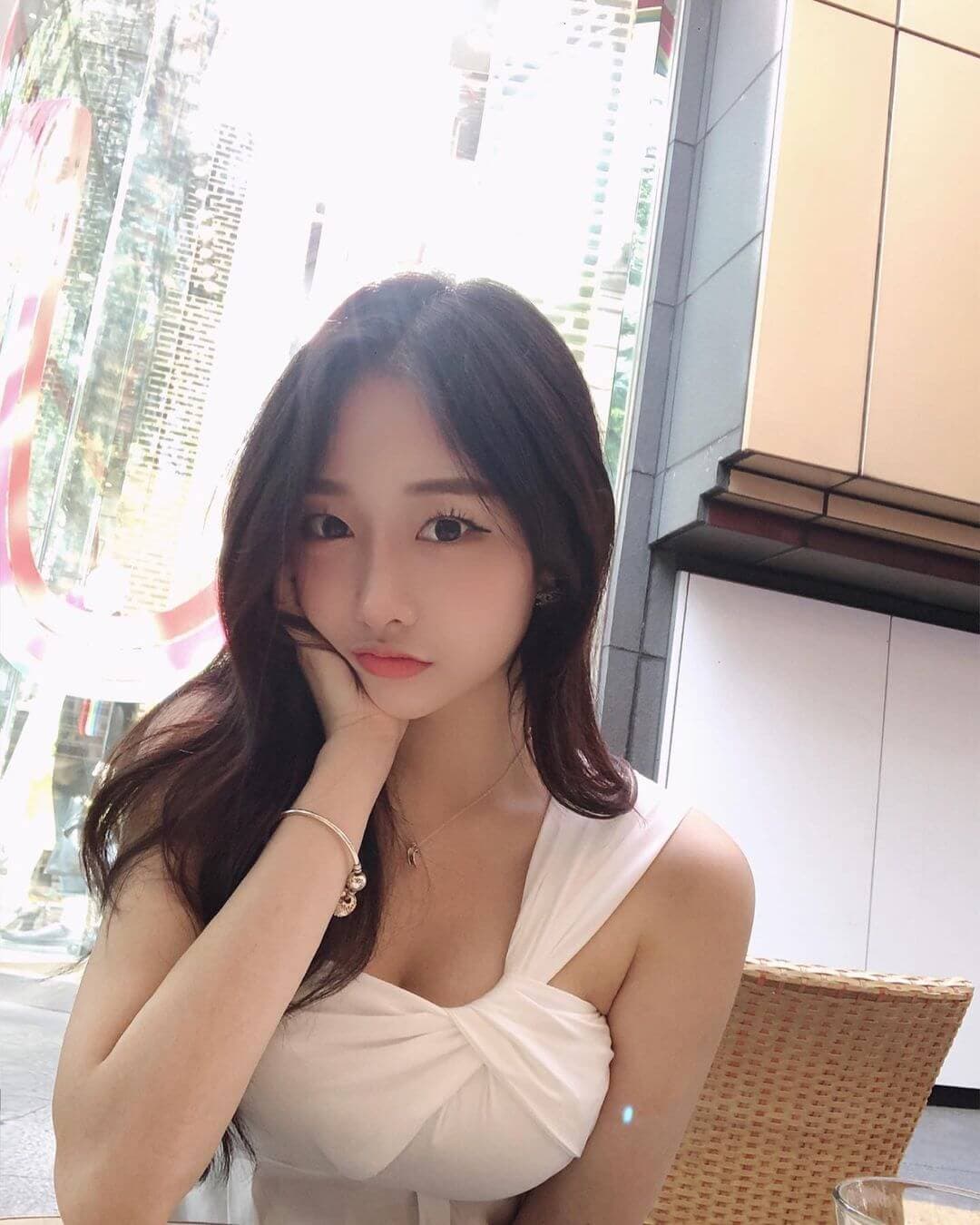 Sally escort in Kuala Lumpur