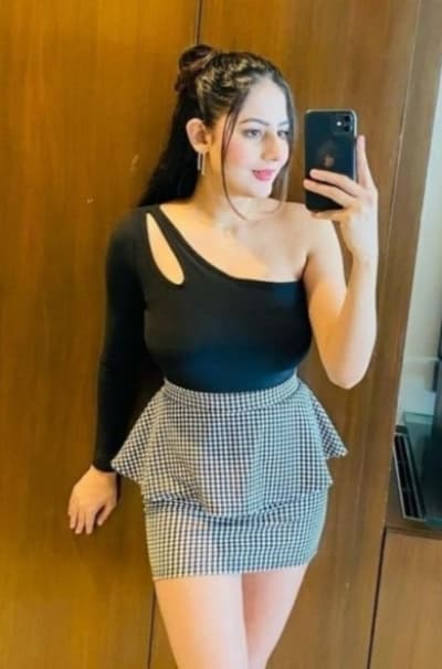 aliha escort in New Delhi
