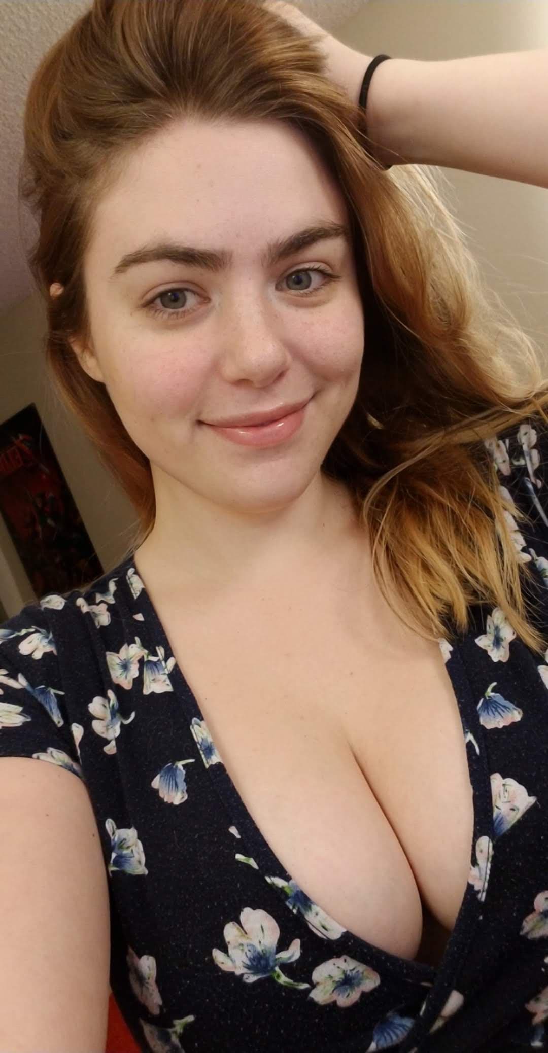 Lilli escort in Chicago
