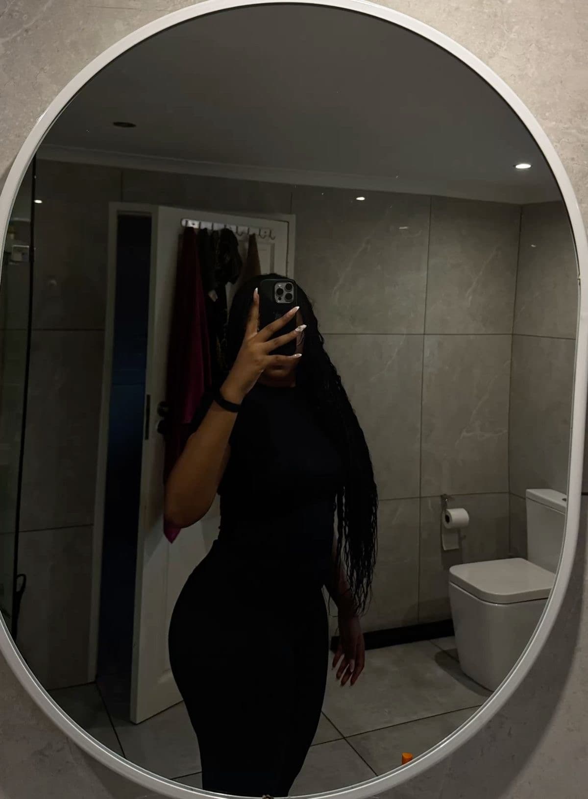 Mirah escort in Abu Dhabi