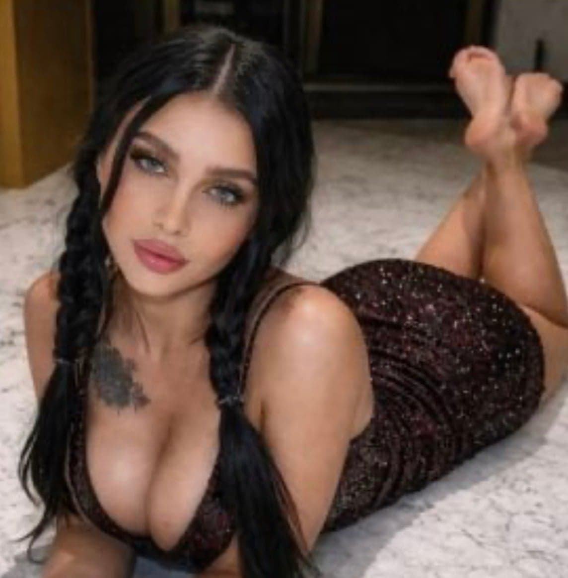 Dina Lebanese escort in Beirut