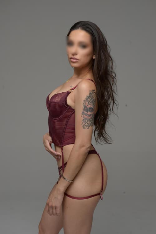 Ginger escort in Berlin