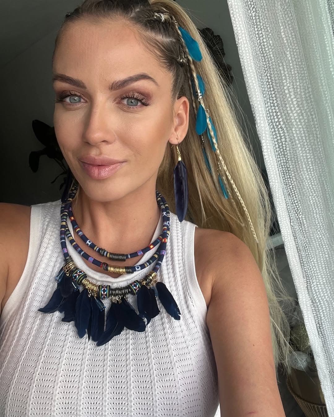 MANE escort in Istanbul