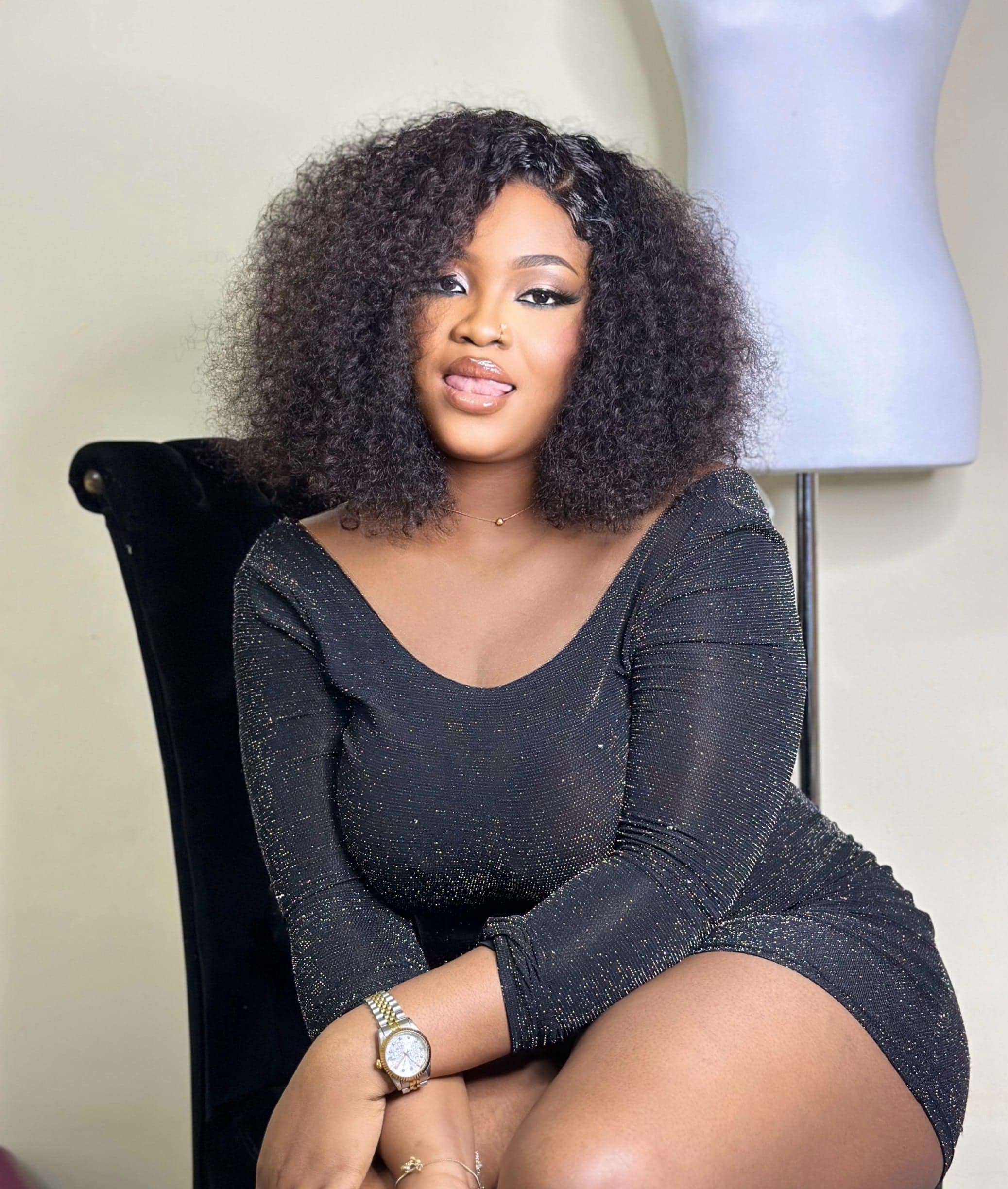 Ebony natasha escort in Dubai