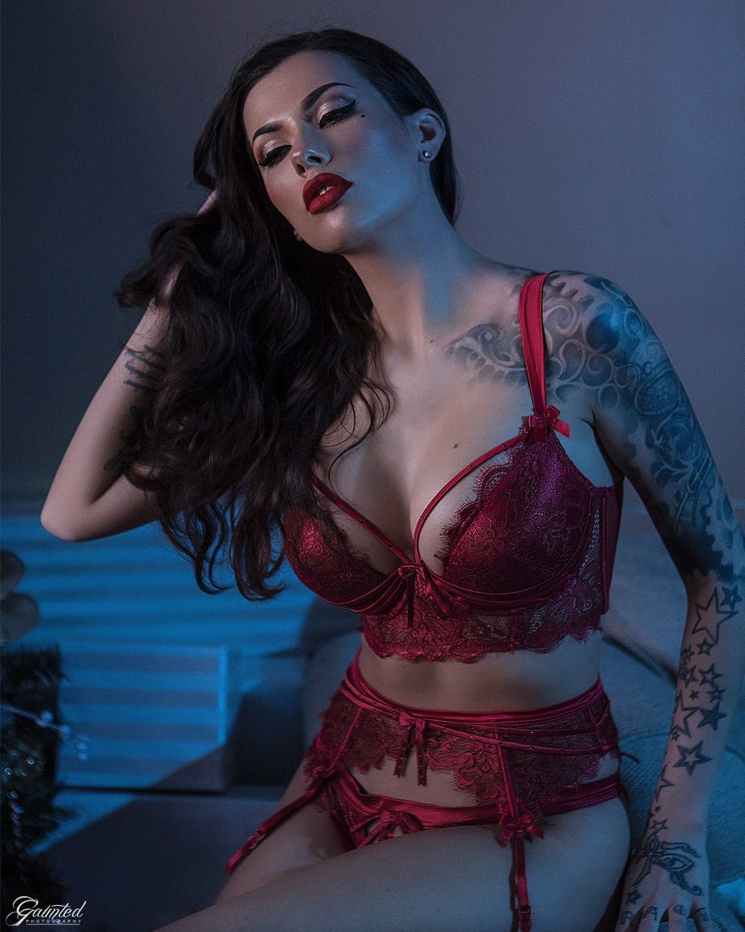 Karin escort in Athens
