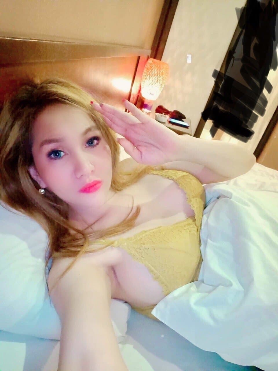 Hot sexy wild in bed Anna just arrive 1