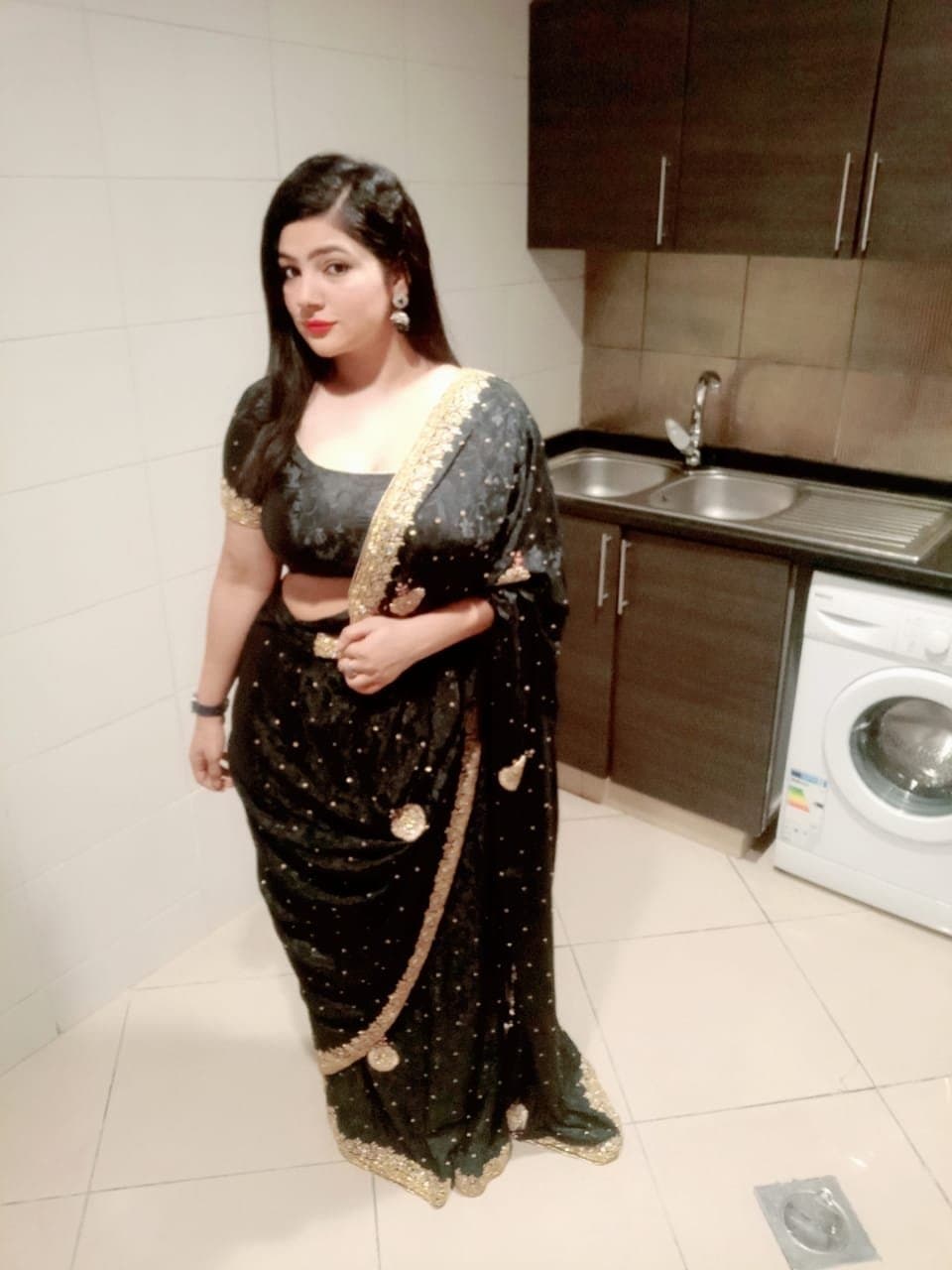Rakhi Busty Milf 1