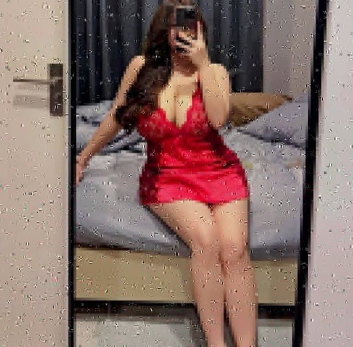 Simmi Independent Girl Anal