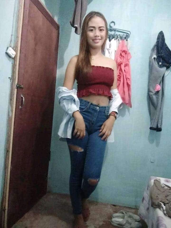 Super Thin Female Therapist
