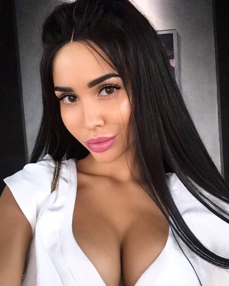 PAULETTE escort in Istanbul