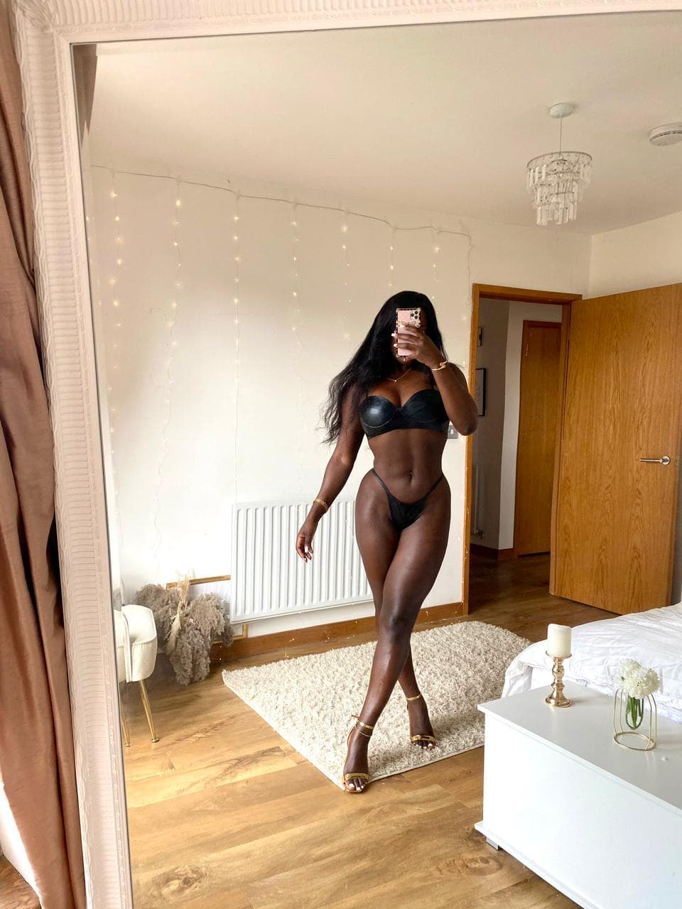 Horny-Jojo escort in Shanghai