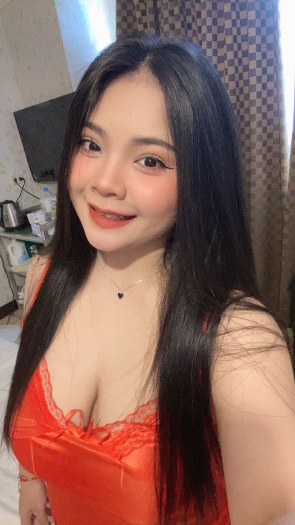Nadeer escort in Bangkok
